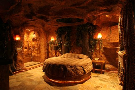 Dungeon Themed Hotel Rooms