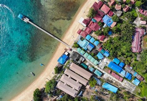 Pulau tioman) is a mukim and an island in rompin district, pahang, malaysia. 3D2N Snorkeling Package at Aman Tioman Beach Resort, Pulau ...