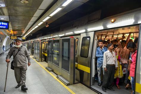 Chandni Chowk Chawri Bazar Metro Stations Get Platform Screen Doors
