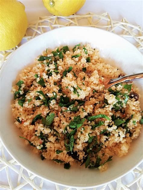 Semoule de blé (graine de couscous). Taboulé à la semoule — Recette Simplissime — Alexia Tiga