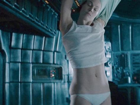 James Cameron Alien Scene With Sigourney Weaver ‘stepped Over The Line Talks Ai Apocalypse