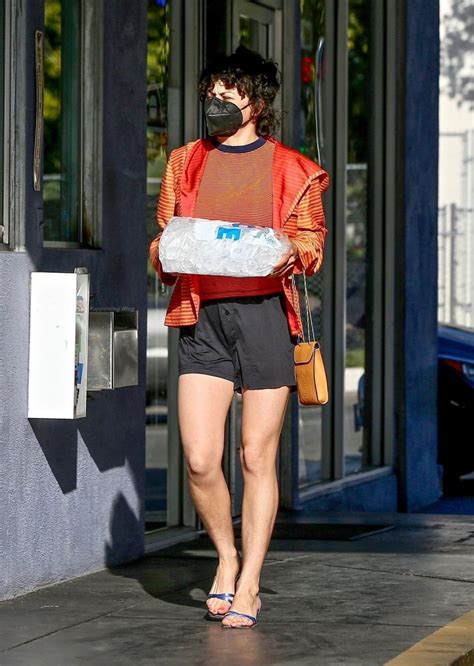 alia shawkat shows her sexy legs buying a bag of ice at a gas station in la 15 photos