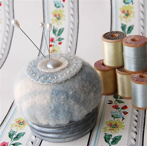 This Site Has Instructions For This Cute Felted Pin Cushion Pin