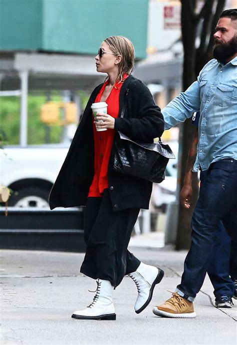 Mary Kate Olsen Street Style Got A New Twist Chiko Shoes