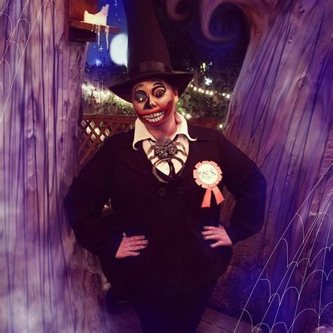 15 Of The Best Halloween Costumes Inspired By Tim Burton More Cool