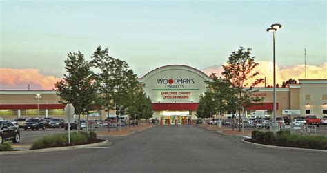 Founded in 1919 as a produce stand, woodman's has grown to operate seventeen stores in wisconsin and northern illinois. Woodman's Market | Weekly Flyers
