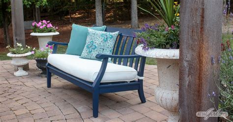 Painted Outdoor Furniture Makeovers With A Paint Sprayer