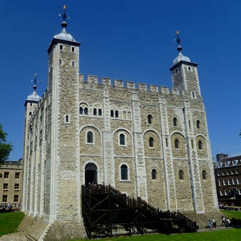 Tower Of London Elle Field