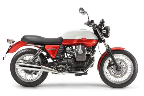 In fact, the eagle brand introduces a wide range of accessories dedicated to the v7 family on the market. Cafe Racer Special: 2012 Moto Guzzi V7 Special