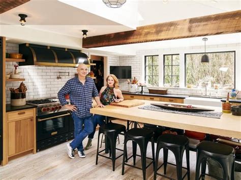 Michael Symons Hamptons Kitchen Has Everything He Needs To Cook For A