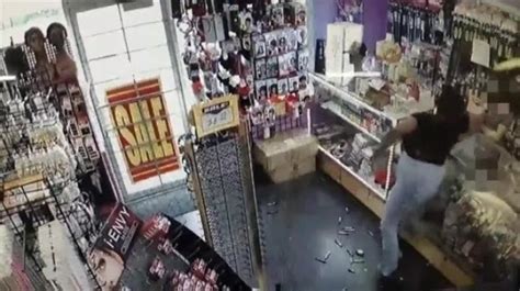 Video Shows Cleveland Woman Attack Store Owners Over 11 Purchase
