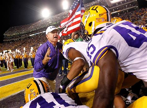 Lsu Wisconsin Working On Matchup At Reliant Stadium