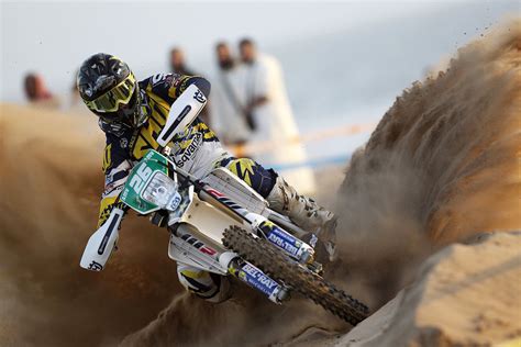 The new engine is 20mm shorter and 700 grams lighter than the 2016 engine, weighing in at. Husqvarna FE 250 2016 - Fiche moto - Motoplanete
