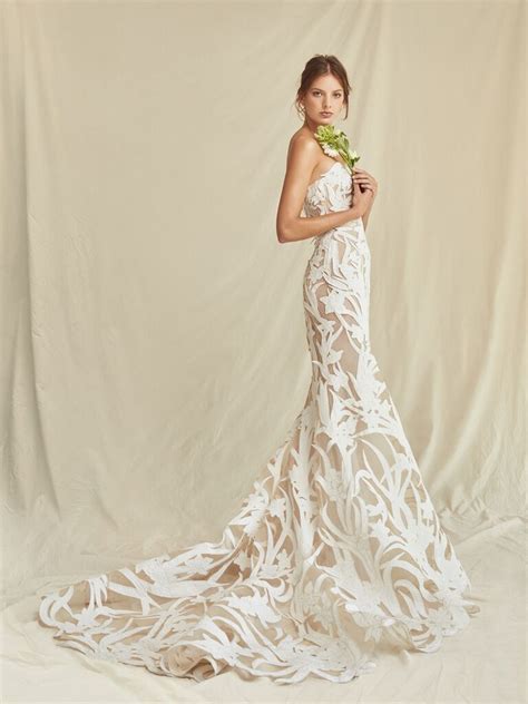 Oscar De La Renta Wedding Dresses From Bridal Fashion Week