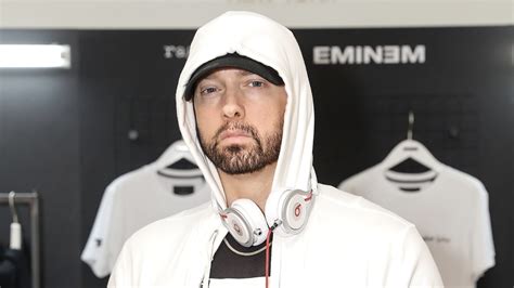 Le Dr Umar Explique Pourquoi Eminem Nest Pas Lun Des Meilleurs