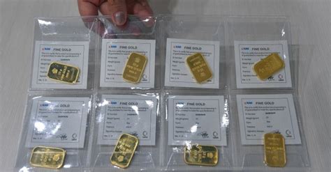 Pergerakkan harga emas 1 gram. Harga Emas Antam Bertahan di Rp1.007.000 per Gram