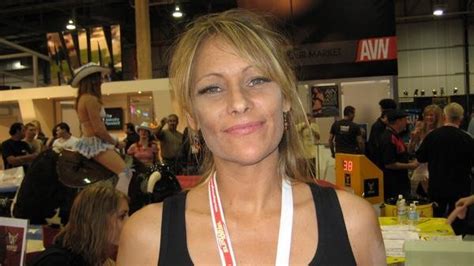 Debbie Diamond Facts Bio Career Net Worth Aidwiki