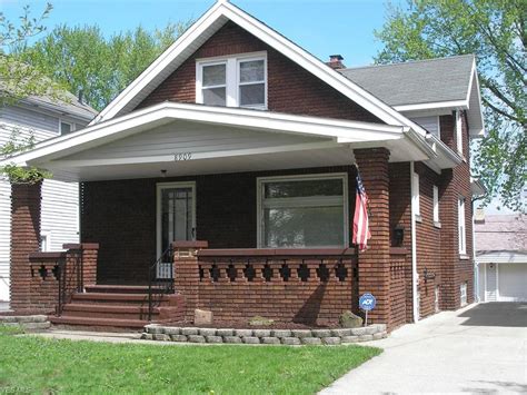 Maison à vendre à Cleveland, 3 chambres | Realty Luxe