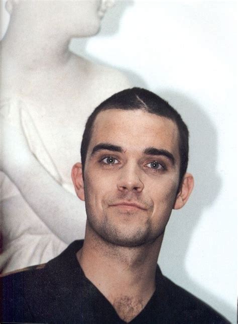 You try shooting a video with robbie williams and hundreds of horny, screaming english women in the sequence of robbie laying on the floor was done in the courtyard of an islamic neighborhood. Robbie Williams | Robbie williams, Eye candy, Robbie