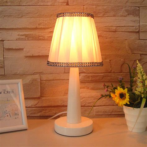 Much like bedroom sets, bedside lamps come in several types and styles. Promotion Brief Small Desk Lamp Modern Fashion Rustic Bed ...