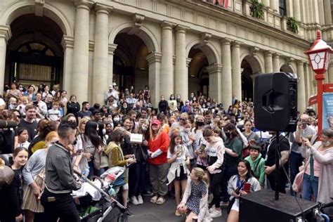 Tones And I Busking In Melbourne