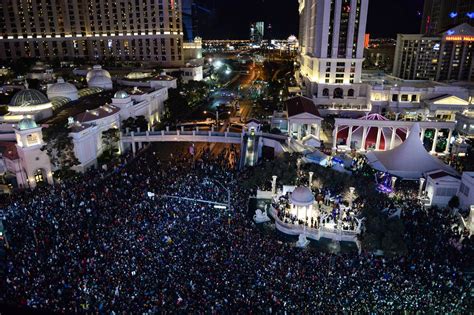 Las Vegas Celebrates The New Year — Photos Las Vegas Review Journal