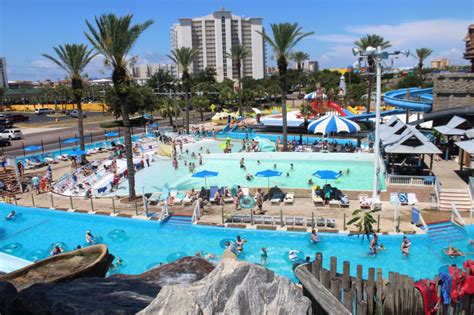 Big Kahuna's Water Park located in Destin Florida is a family friendly