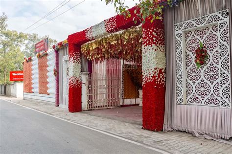 Specialized in valet parking, party lawns, outside catering service, outdoor catering, open outdoor setting, mandap set up, liquor license, in house catering, handicap access, green room, flower decoration, farmhouse for wedding, farmhouse and lawns, dj and music, ac. Ambience Party Lawn Indirapuram, Ghaziabad | Banquet Hall ...