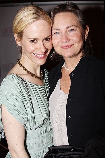 She spent most of her early. Sarah Paulson's Bio, Girlfriend and Boyfriend (Bio, Wiki)