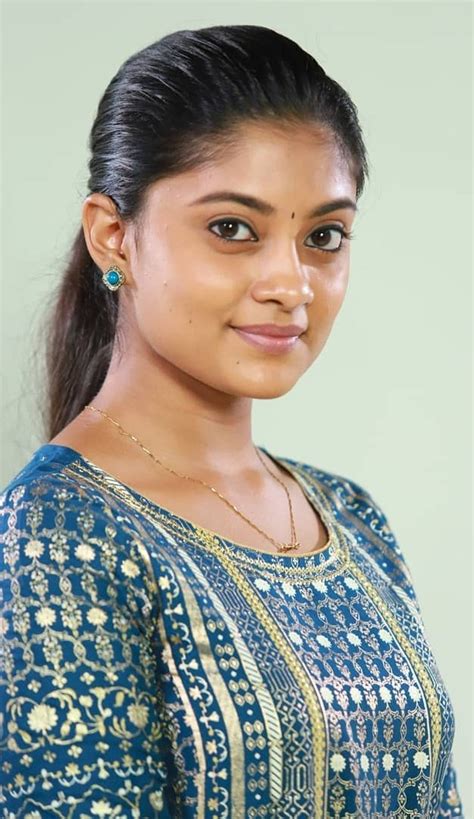 tamil actress abhirami latest cute image gallery actress doodles