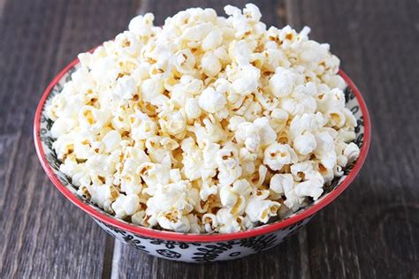 Read online books for free new release and bestseller Easy Kettle Corn Recipe on twopeasandtheirpod.com #recipe