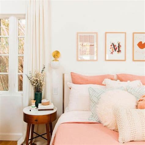 18 Coral Rooms We Love