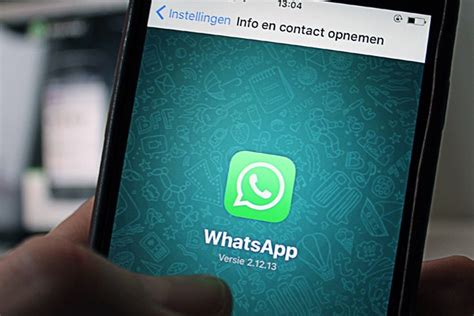 Aplicación de Monitoreo de WhatsApp Un Enfoque de Vanguardia para Vigilar la Actividad en