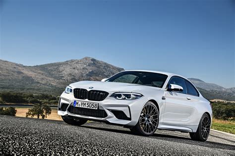 2019 Bmw M2 Competition Coupe First Drive Edmunds