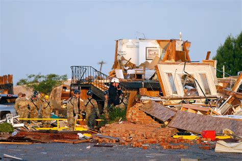 2 Dead Dozens Injured After Tornado Rips Through Oklahoma