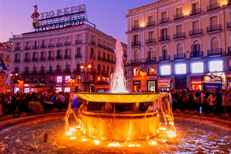 Madrid Puerta Del Sol 0340 7 12 2019 Puerta De Sol La Puer Flickr