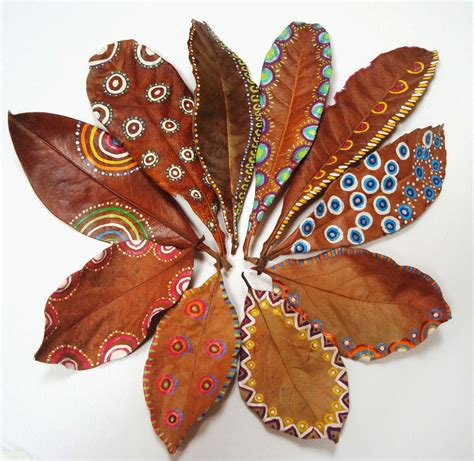 Whatjanesaw Elena Nuez Leaf Crafts