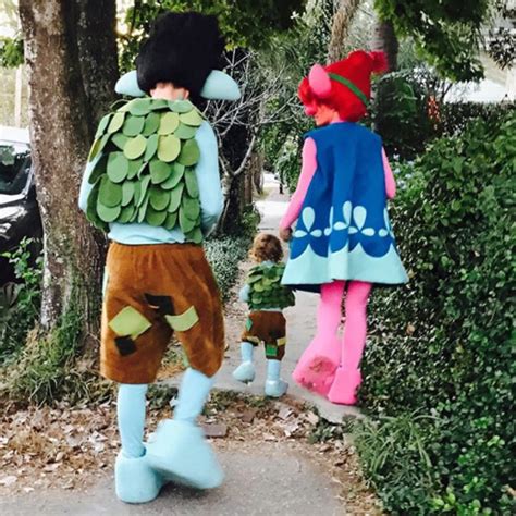Justin Timberlake Jessica Biel And Son Silas Dressed Up As Trolls And We Cant Stop The