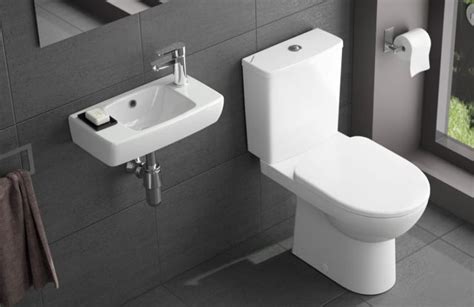 Geberit Selnova Square Floor Standing Wc With Close Coupled Cistern