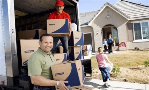 Five Reasons Why You Must Hire Professional Movers