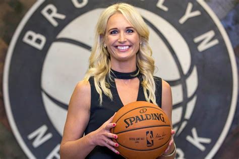 Sarah Kustok Bio 2022 Update Career And Net Worth Players Bio