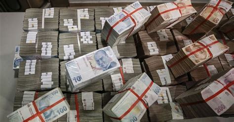 Hazine 2 ihalede 16 4 milyar lira borçlandı Para Haberleri