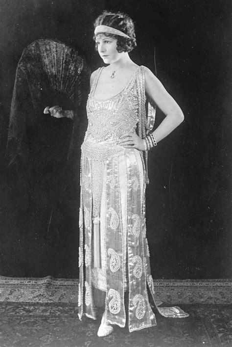 Flappers And Woman In The 20s Lessons Tes Teach