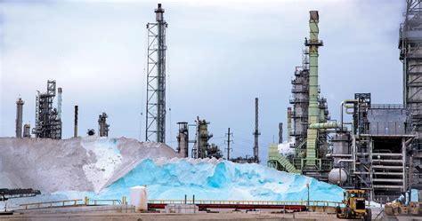 $2 billion acquisition of Detroit salt mine parent company closes