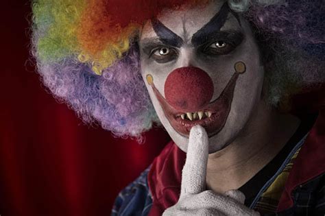 Terrifying Clowns Chasing Children Across The Country Police Promise