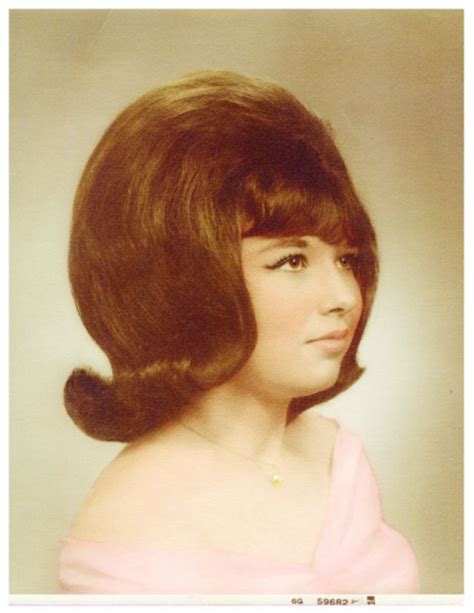 Interesting Vintage Snapshots Of S Women With Bouffant Hairstyle Vintage Everyday