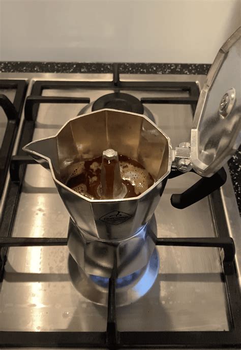 How Much Pressure Does A Moka Pot Really Generate Espresso Insiders