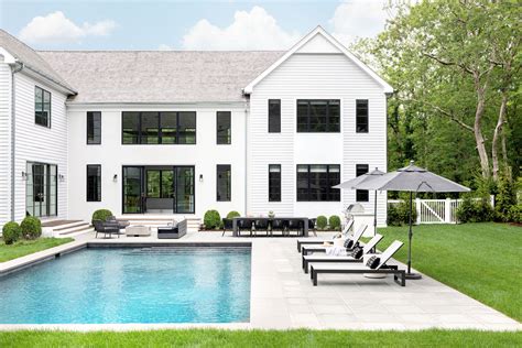 How To Design A Hamptons Style Home Newhomesource Beach House