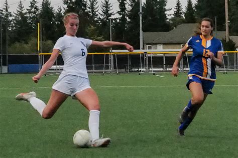 Womens Soccer Ends Season With Win Over Highline Athletics Department
