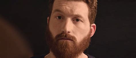 How To Grow A Full Beard Shaping A Full Beard Philips Norelco